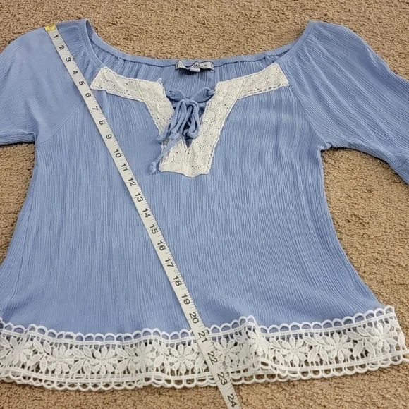 Crave Fame off the shoulder top - Picture 5 of 7